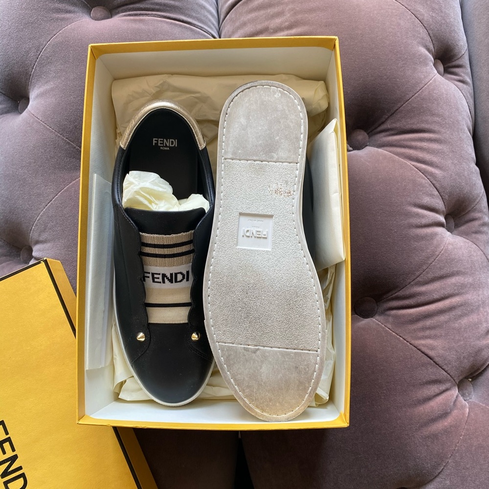 Fendi - Picture 2 of 15